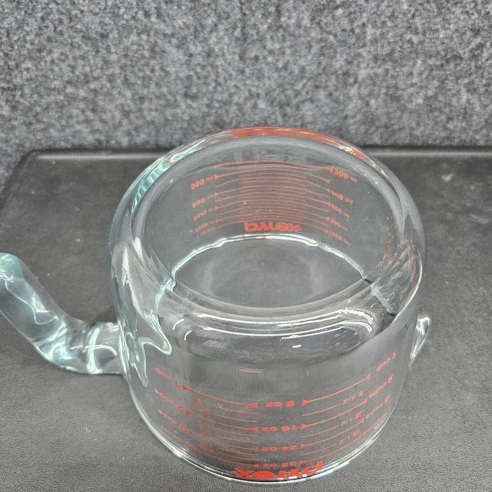 Pyrex 4 Cup 32 Oz. Glass Measuring Cup Mixing Bowl Red Letter Made in USA